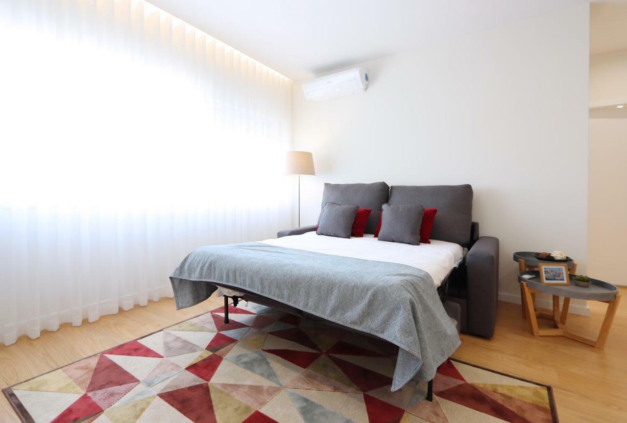 Hm - Living Batalha Square 2 Apartment Порто Екстериор снимка