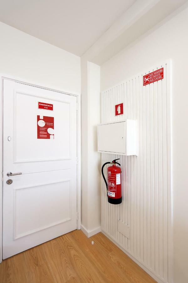 Hm - Living Batalha Square 2 Apartment Порто Екстериор снимка