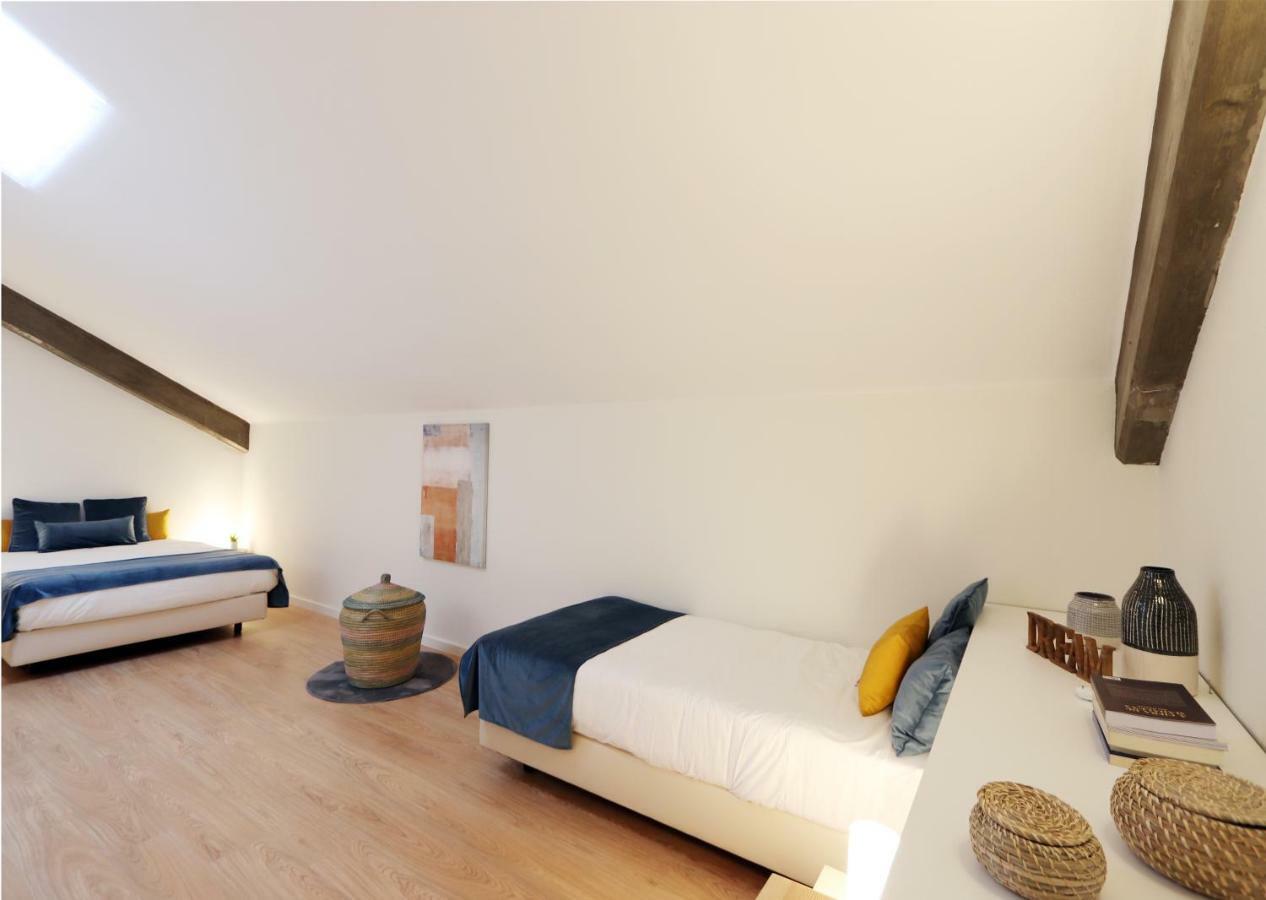 Hm - Living Batalha Square 2 Apartment Порто Екстериор снимка