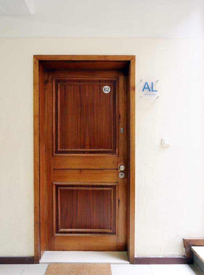 Hm - Living Batalha Square 2 Apartment Порто Екстериор снимка