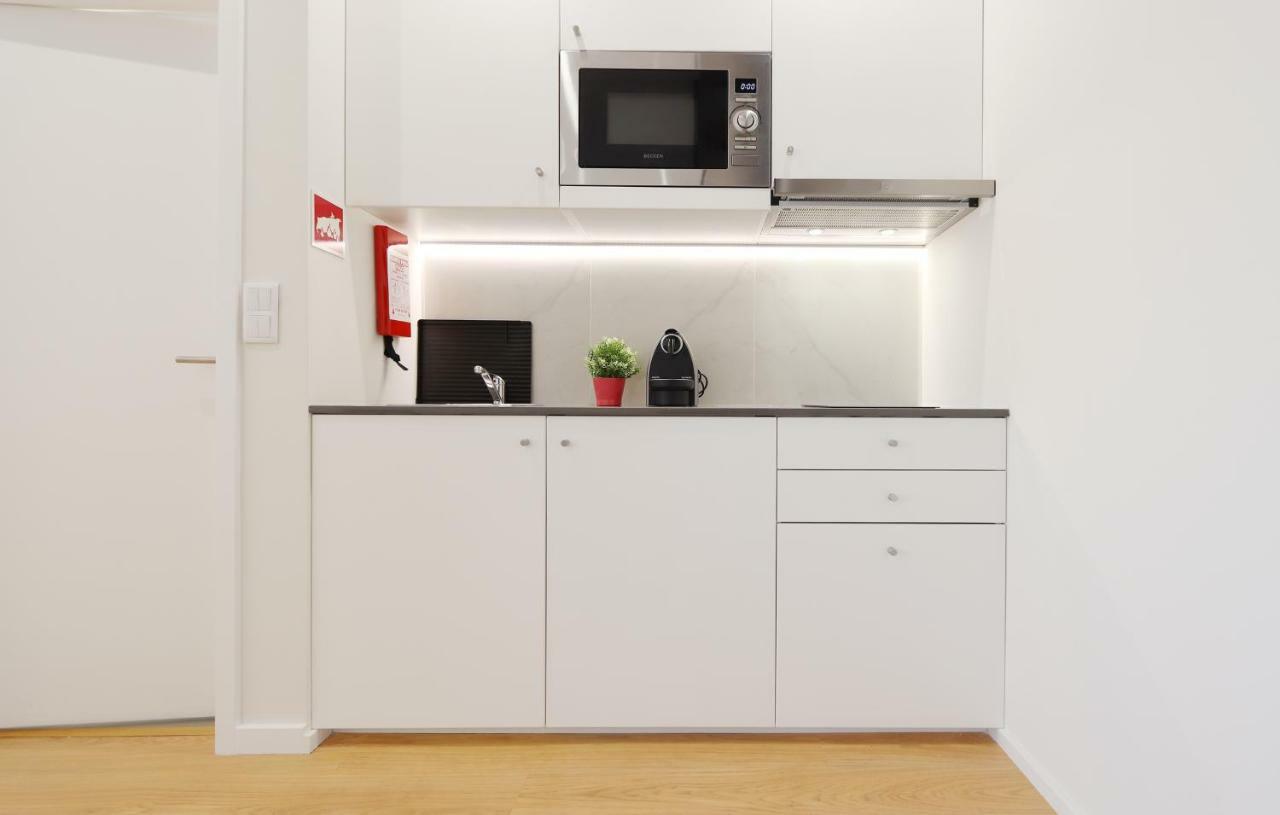 Hm - Living Batalha Square 2 Apartment Порто Екстериор снимка