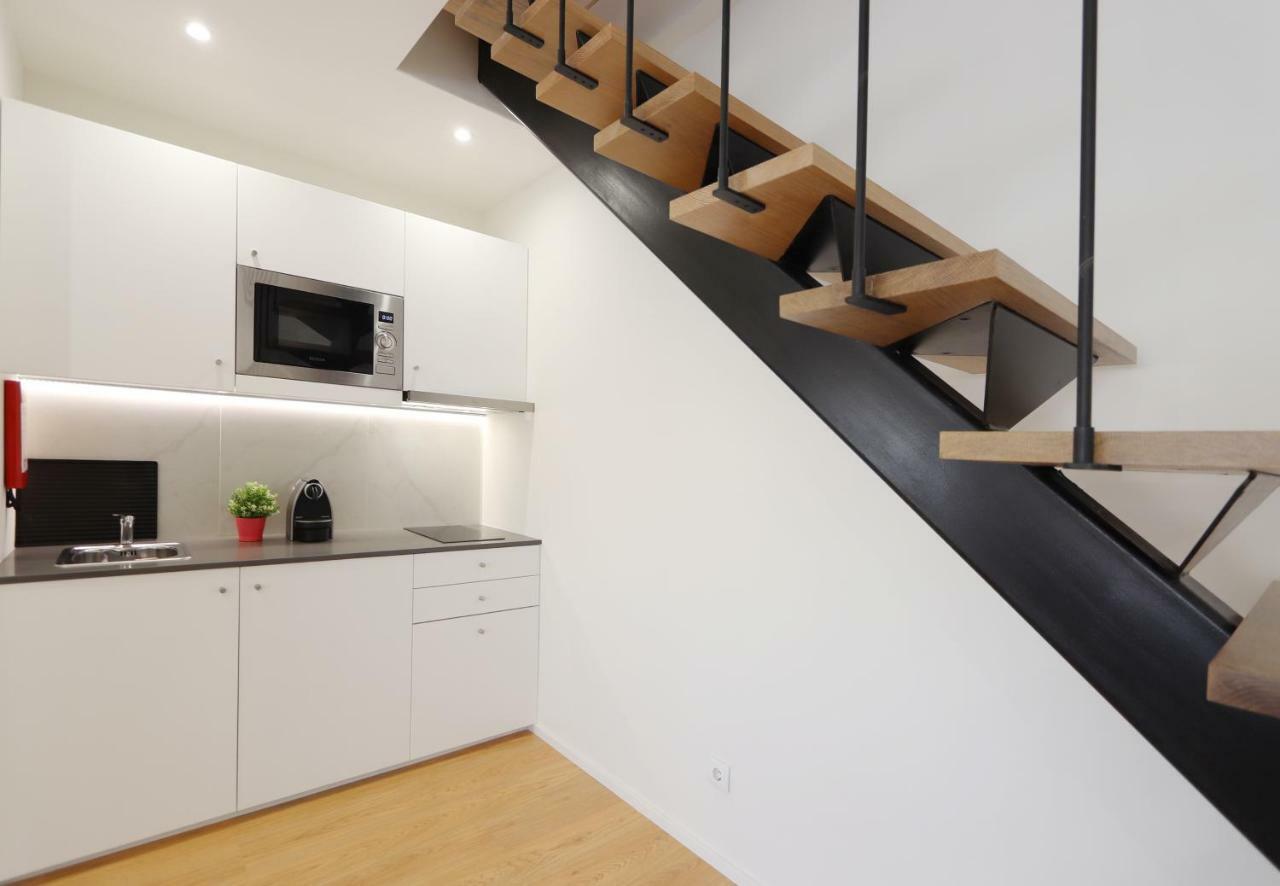 Hm - Living Batalha Square 2 Apartment Порто Екстериор снимка